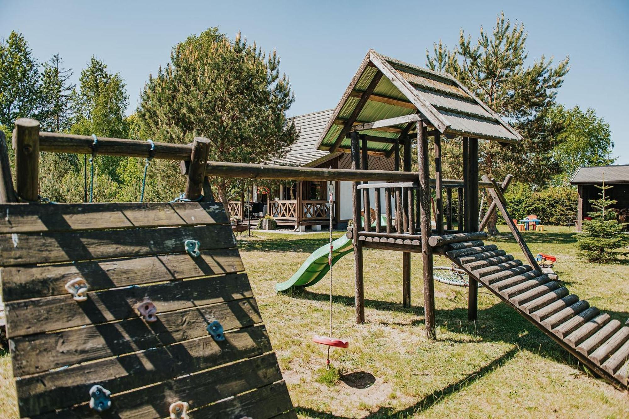 Vila Rajski Domek Nad Jeziorem Radacz Borne Sulinowo Exteriér fotografie